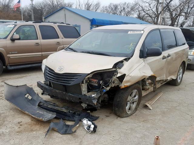 5TDZK3DC1BS111874 - 2011 TOYOTA SIENNA BAS GOLD photo 2