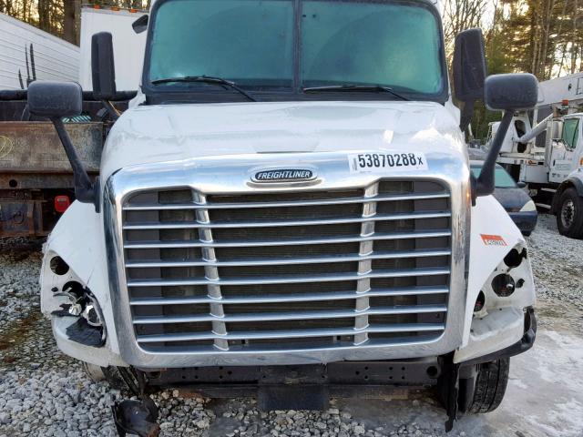 3AKJGLBG6ESFL7926 - 2014 FREIGHTLINER CASCADIA 1 WHITE photo 7