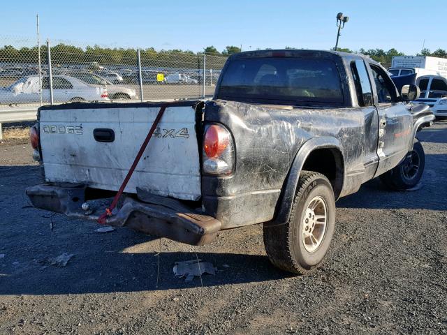 1B7GG22X2XS129792 - 1999 DODGE DAKOTA BLACK photo 4