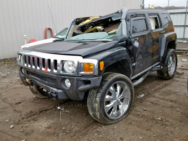 5GTDN136268138425 - 2006 HUMMER H3 BLACK photo 2