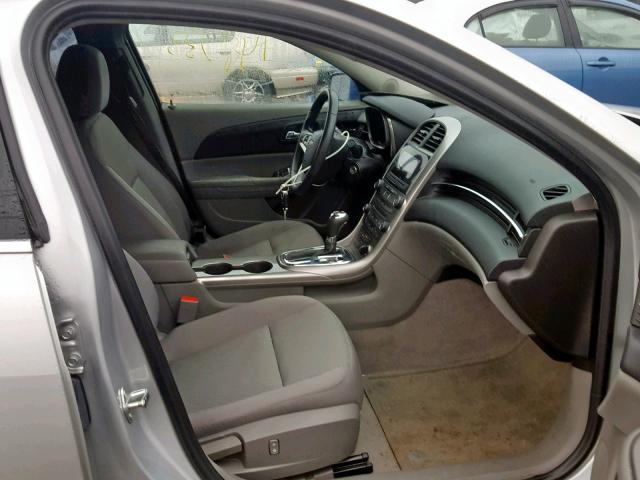 1G11B5SA0DF349513 - 2013 CHEVROLET MALIBU LS 银色 照片 5