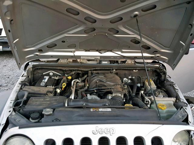 1C4AJWAGXCL263891 - 2012 JEEP WRANGLER S SILVER photo 7