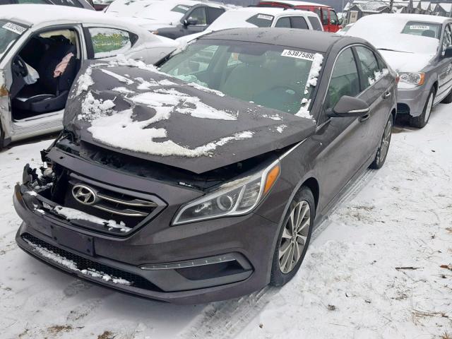 5NPE34AF6FH037735 - 2015 HYUNDAI SONATA SPO BROWN photo 2