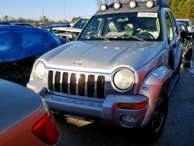 1J4GL38K23W546310 - 2003 JEEP LIBERTY RE SILVER photo 2