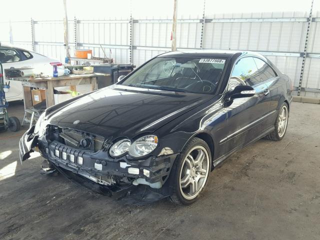 WDBTJ72H98F240404 - 2008 MERCEDES-BENZ CLK 550 BLACK photo 2