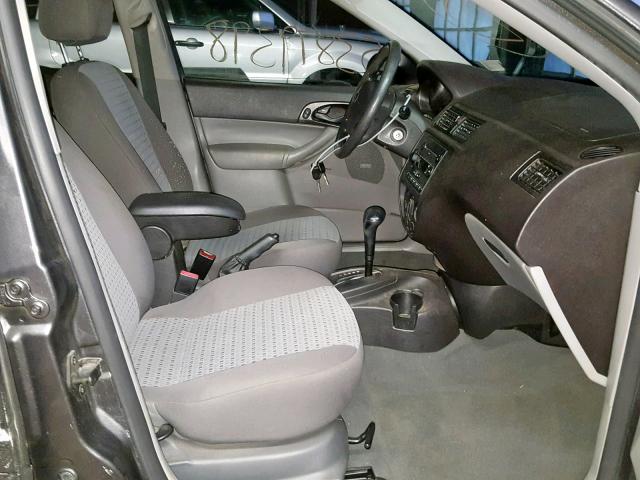 1FAFP34N77W289811 - 2007 FORD FOCUS ZX4 GRAY photo 5