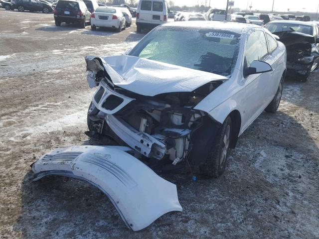 1G2AL18F487316633 - 2008 PONTIAC G5 WHITE photo 2