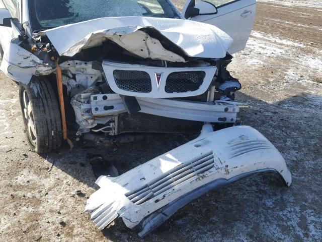 1G2AL18F487316633 - 2008 PONTIAC G5 WHITE photo 9