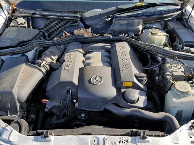 WDBJF65J41B308834 - 2001 MERCEDES-BENZ E 320 WHITE photo 7