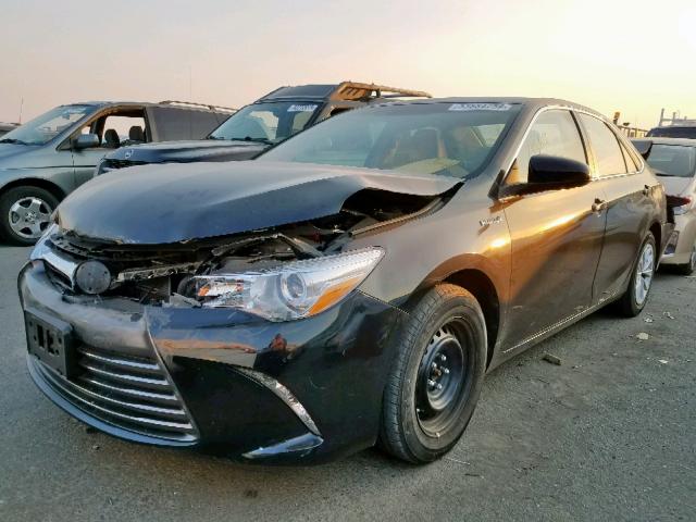 4T1BD1FK7HU208548 - 2017 TOYOTA CAMRY HYBR BLACK photo 2