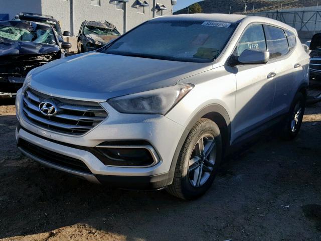 5XYZTDLB5HG440126 - 2017 HYUNDAI SANTA FE S SILVER photo 2