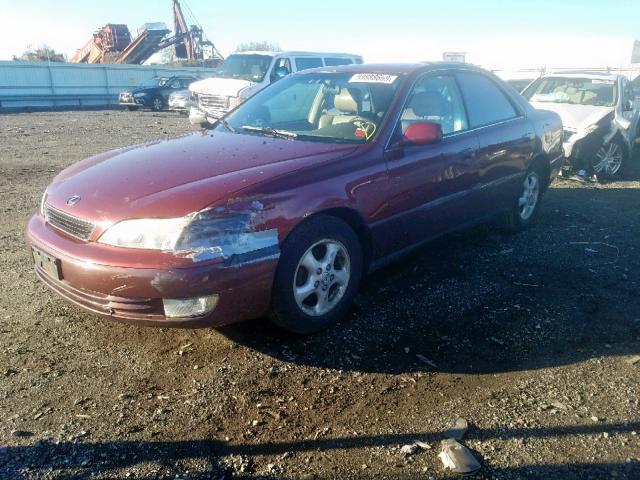 JT8BF28G9X5059922 - 1999 LEXUS ES 300 MAROON photo 2