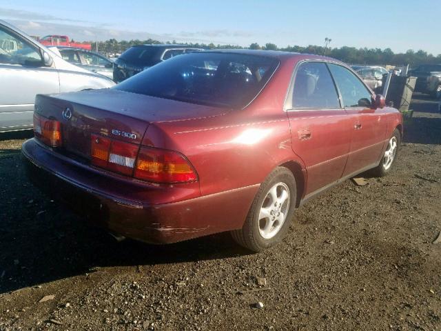 JT8BF28G9X5059922 - 1999 LEXUS ES 300 MAROON photo 4