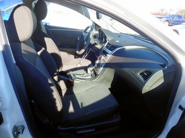 1G1ZC5E16BF281257 - 2011 CHEVROLET MALIBU 1LT WHITE photo 5