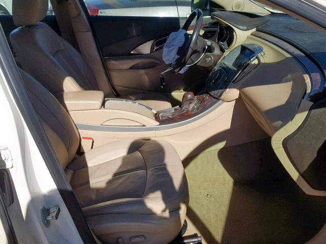 1G4GD5ER5CF293995 - 2012 BUICK LACROSSE P CREAM photo 5