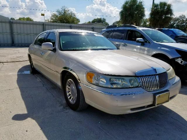 1LNHM85W11Y671839 - 2001 LINCOLN TOWN CAR C BEIGE photo 1