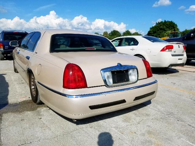 1LNHM85W11Y671839 - 2001 LINCOLN TOWN CAR C BEIGE photo 3