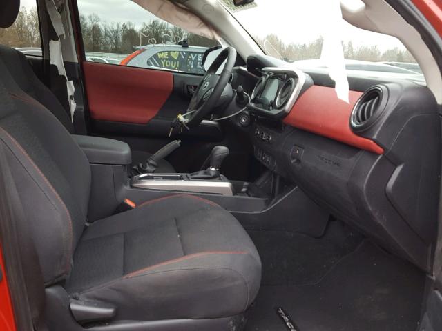 3TMAZ5CN1JM059541 - 2018 TOYOTA TACOMA DOU RED photo 5