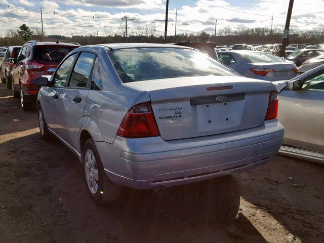 1FAFP34N07W272316 - 2007 FORD FOCUS ZX4 SILVER photo 3