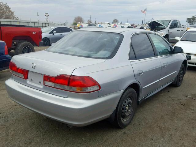 1HGCF86632A042957 - 2002 HONDA ACCORD VAL SILVER photo 4