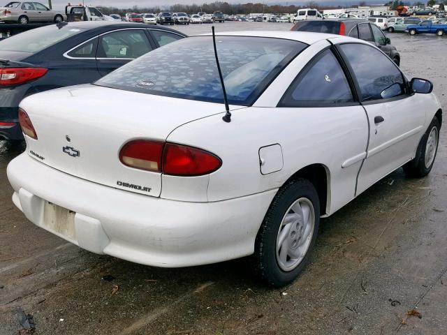 1G1JC1245VM106602 - 1997 CHEVROLET CAVALIER B WHITE photo 4