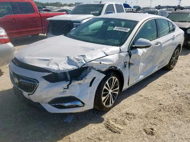 W04GP6SX6J1111214 - 2018 BUICK REGAL ESSE WHITE photo 2