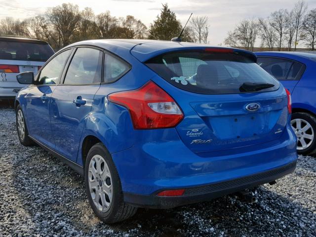 1FAHP3K28CL241229 - 2012 FORD FOCUS SE BLUE photo 3