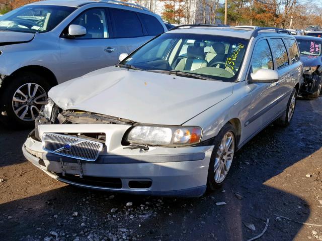 YV1SW53D111023005 - 2001 VOLVO V70 T5 TUR SILVER photo 2