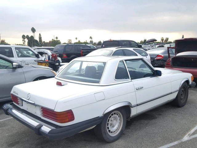 WDBBA45A4EA009878 - 1984 MERCEDES-BENZ 380 SL WHITE photo 4