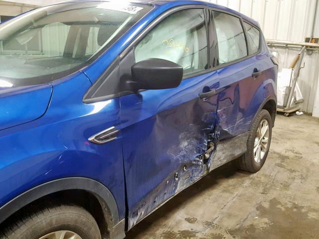 1FMCU0F79HUE64653 - 2017 FORD ESCAPE S BLUE photo 9