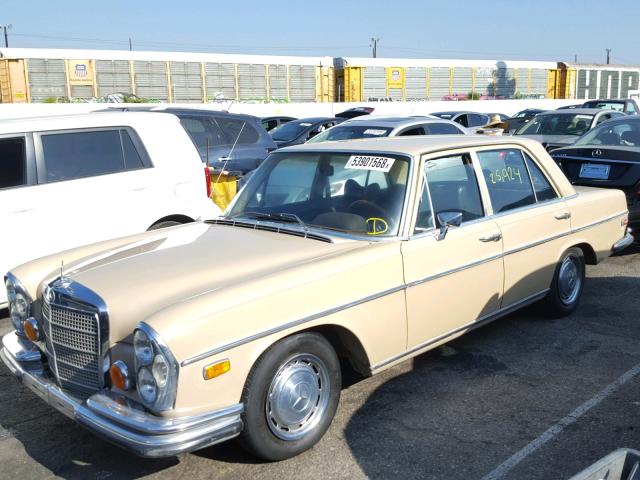 00010806712019242 - 1973 MERCEDES-BENZ 280SE GOLD photo 2