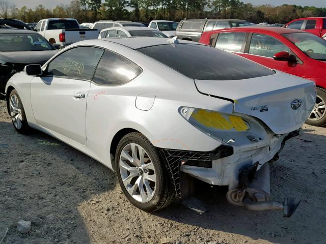 KMHHU6KJ4DU087637 - 2013 HYUNDAI GENESIS CO WHITE photo 3