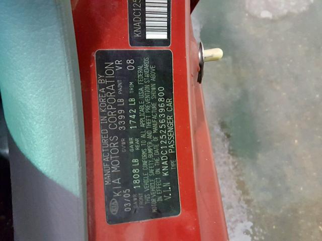 KNADC125256396800 - 2005 KIA RIO RED photo 10