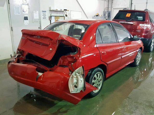 KNADC125256396800 - 2005 KIA RIO RED photo 4