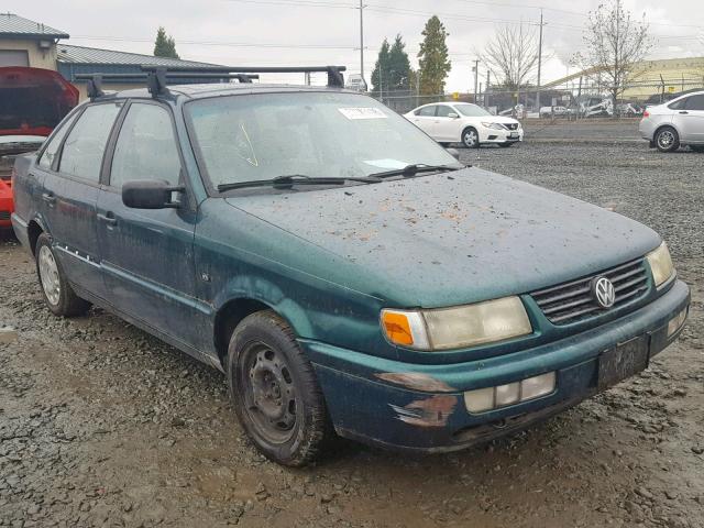 WVWGC83A4TE058189 - 1996 VOLKSWAGEN PASSAT GLS GREEN photo 1