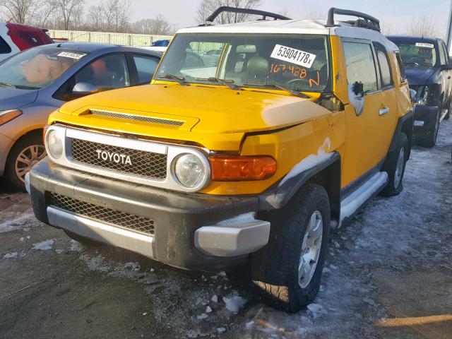 JTEBU11F770018099 - 2007 TOYOTA FJ CRUISER YELLOW photo 2