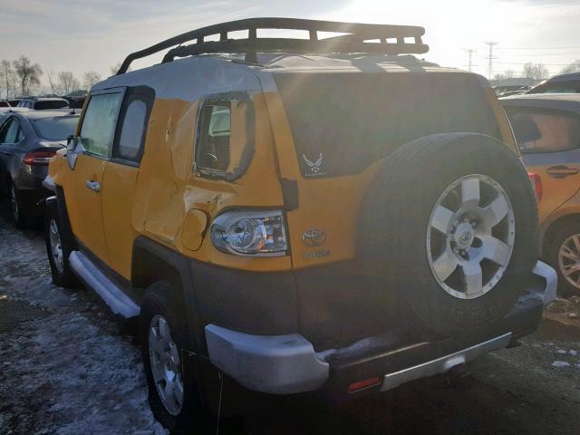 JTEBU11F770018099 - 2007 TOYOTA FJ CRUISER YELLOW photo 3