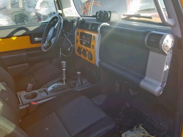 JTEBU11F770018099 - 2007 TOYOTA FJ CRUISER YELLOW photo 5