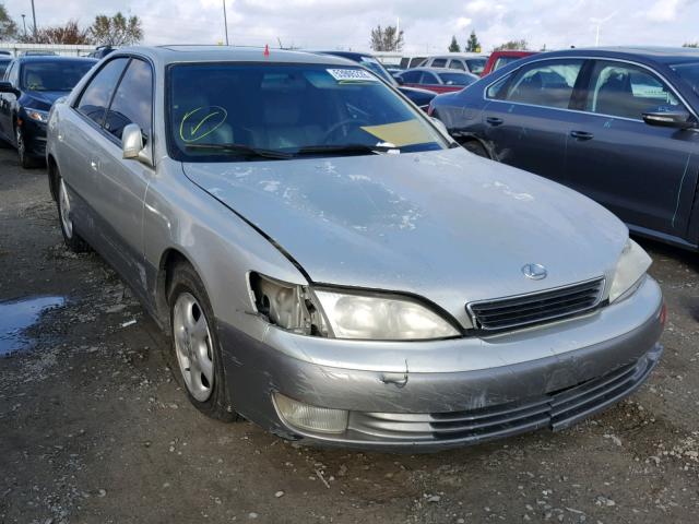 JT8BF22G5V5011758 - 1997 LEXUS ES 300 SILVER photo 1