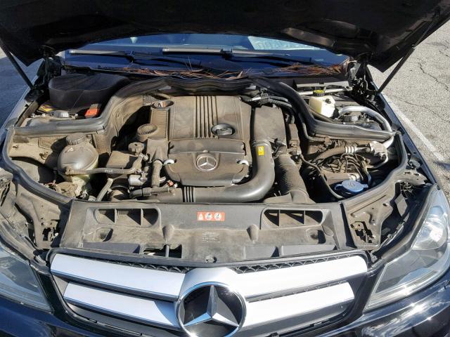 WDDGJ4HB7DG079291 - 2013 MERCEDES-BENZ C 250 BLACK photo 7