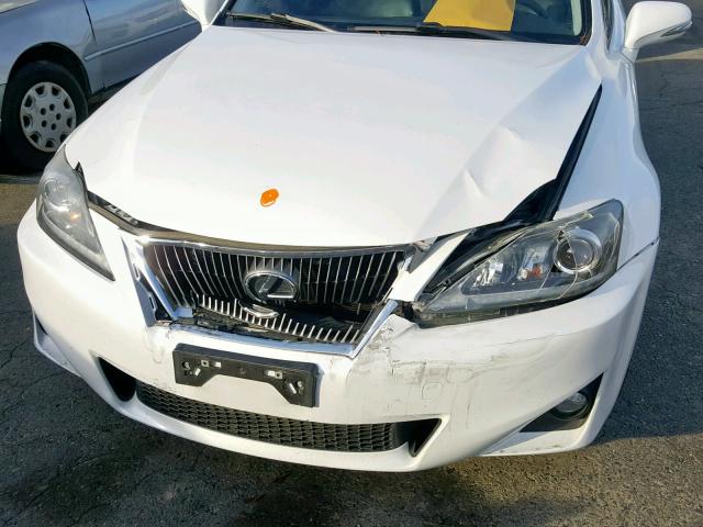 JTHBF5C24C5164004 - 2012 LEXUS IS 250 WHITE photo 9