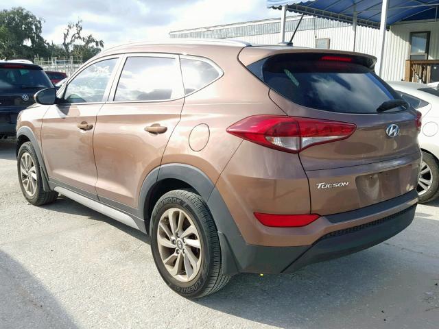 KM8J33A47HU518623 - 2017 HYUNDAI TUCSON LIM BROWN photo 3