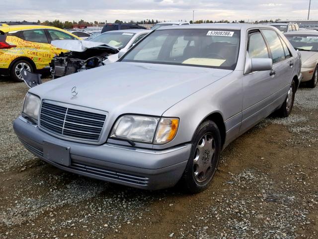 WDBGA43E3SA218035 - 1995 MERCEDES-BENZ S 420 SILVER photo 2