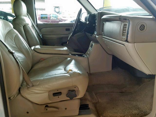 3GKEC16Z72G185157 - 2002 GMC YUKON XL C WHITE photo 5