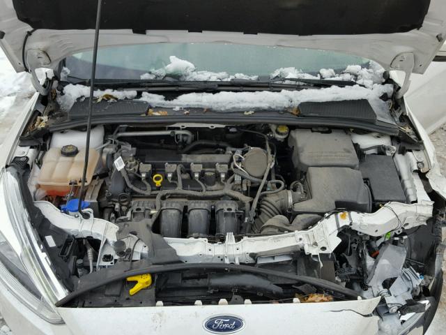 1FADP3N24GL202900 - 2016 FORD FOCUS TITA WHITE photo 7