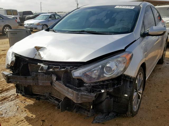 KNAFX4A89E5219953 - 2014 KIA FORTE EX SILVER photo 2