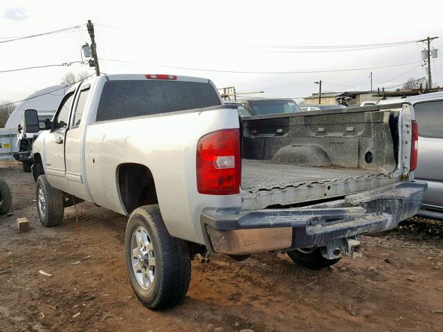 1GC2KXCG4BZ409055 - 2011 CHEVROLET SILVERADO SILVER photo 3