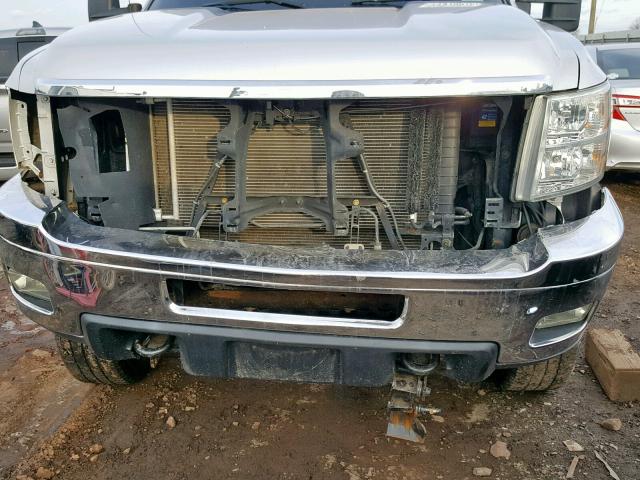 1GC2KXCG4BZ409055 - 2011 CHEVROLET SILVERADO SILVER photo 9