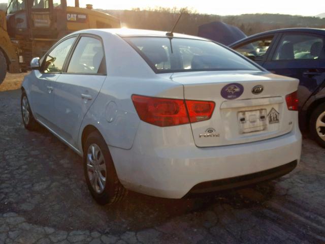 KNAFU4A20A5171466 - 2010 KIA FORTE EX WHITE photo 3