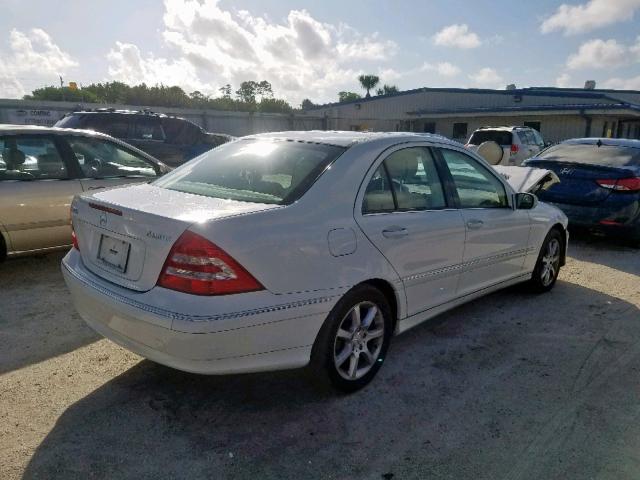 WDBRF92H47F886911 - 2007 MERCEDES-BENZ C 280 4MAT WHITE photo 4